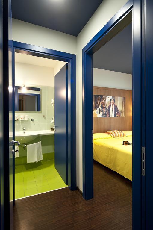 Ibis Styles Parma Toscanini Exterior foto