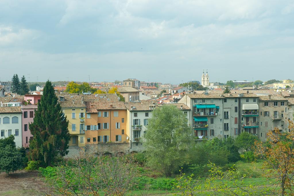 Ibis Styles Parma Toscanini Exterior foto