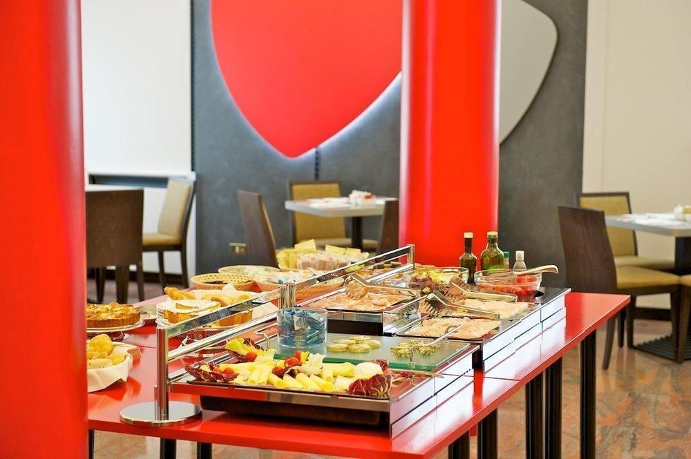 Ibis Styles Parma Toscanini Exterior foto