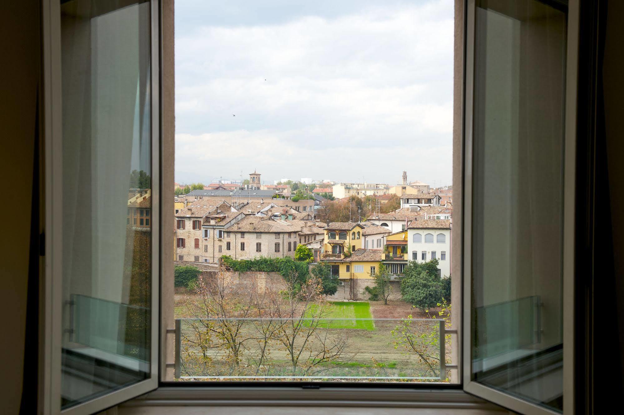 Ibis Styles Parma Toscanini Exterior foto